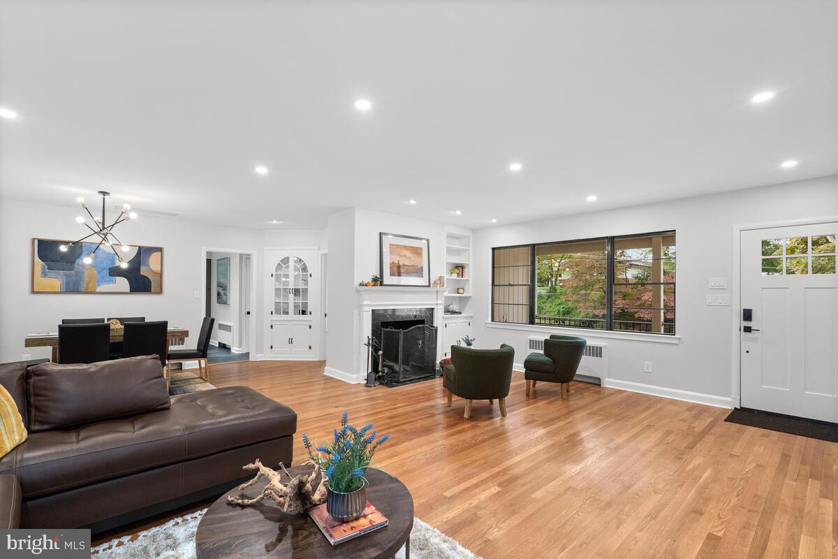 9344 Harvey Road Silver Spring, MD 20910 - Photo 10 of 74