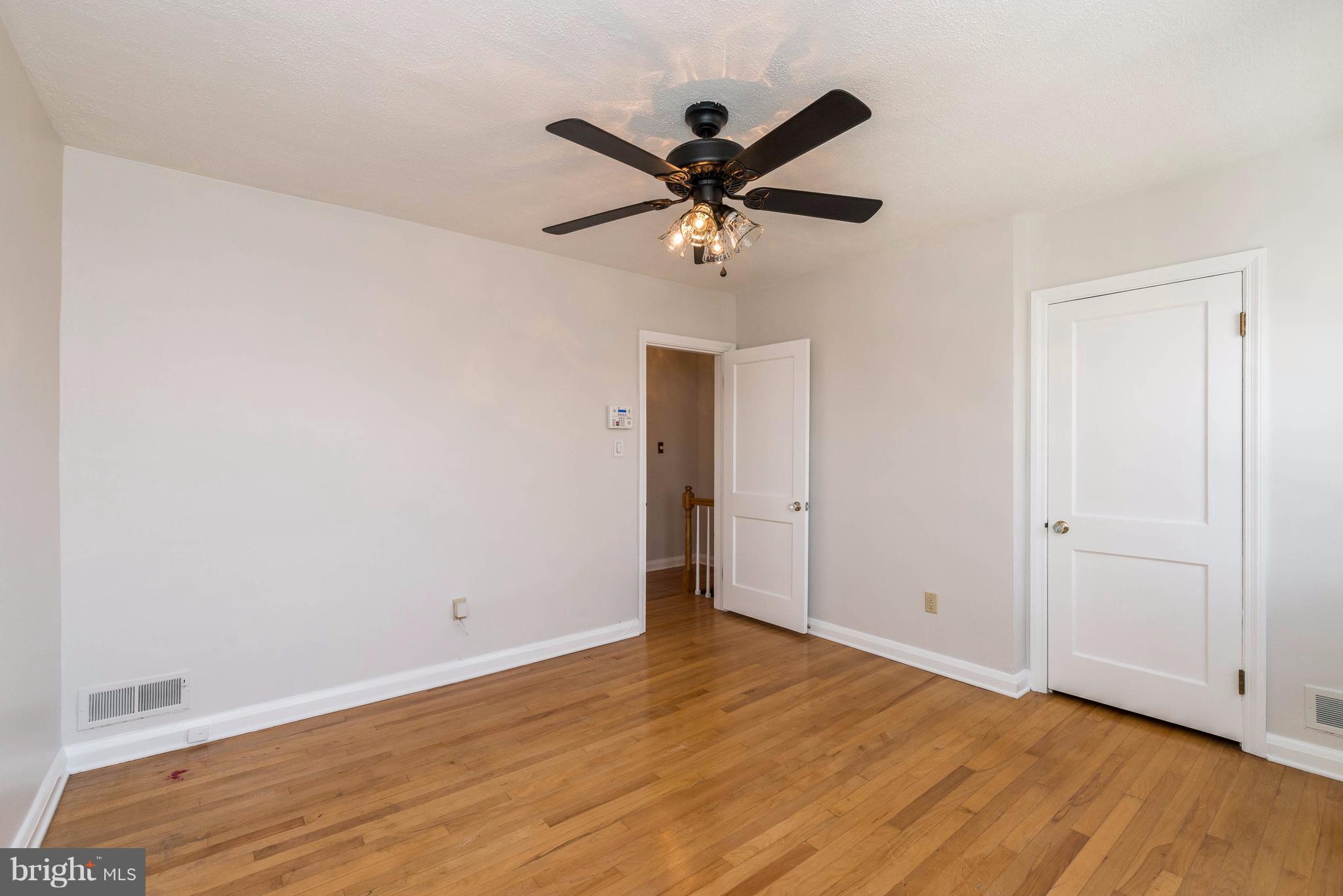 8325 Kendale Road Baltimore, MD 21234 - Photo 23 of 30 Bedroom (Master)