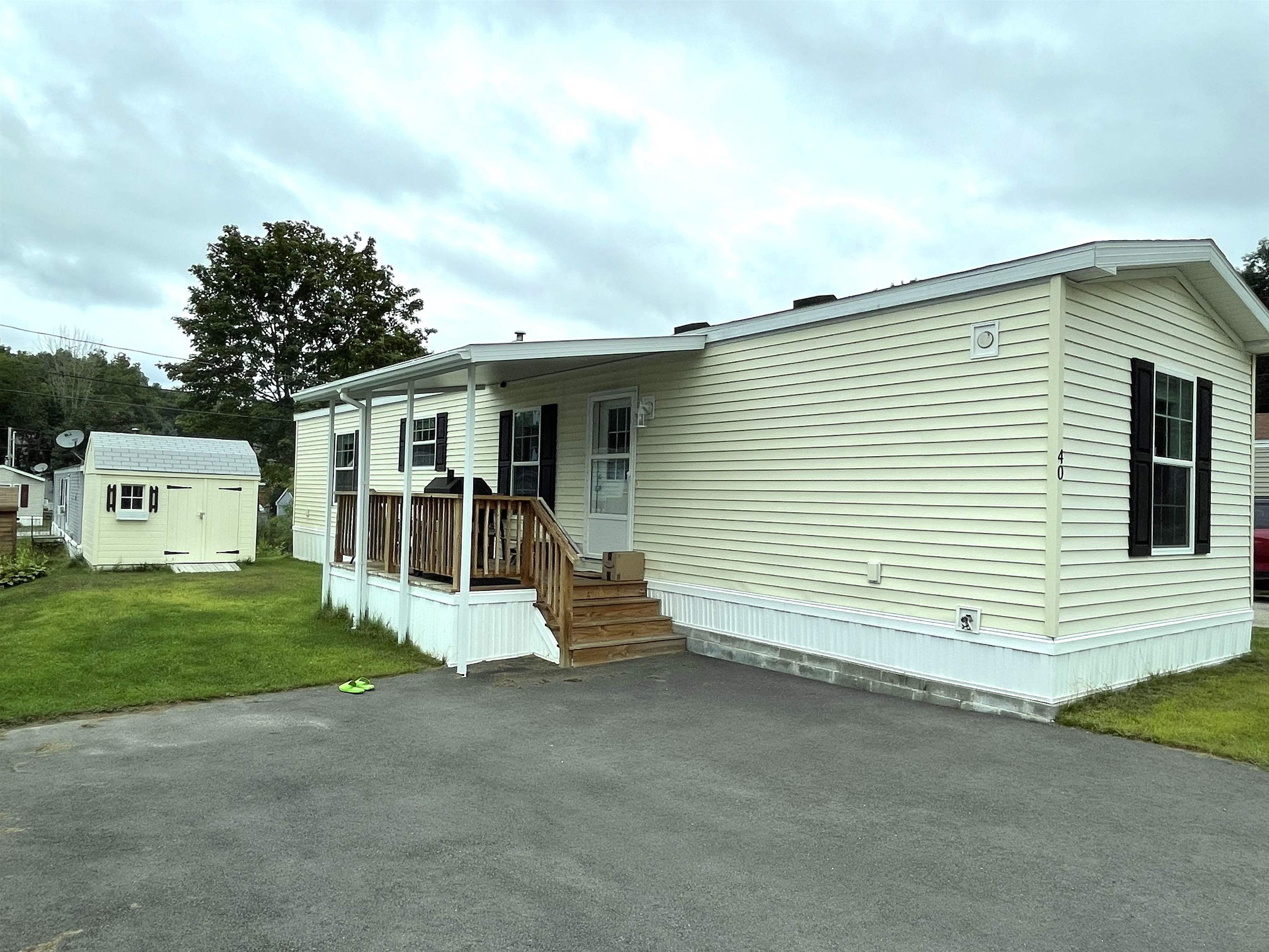 40 Colby Road Newmarket, NH 03857 - Photo 3 of 34
