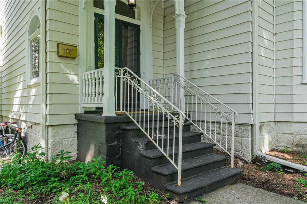 657 Maple Lane Sewickley, PA 15143 - Photo 48 of 50 Front entry with the cutest mailbox!