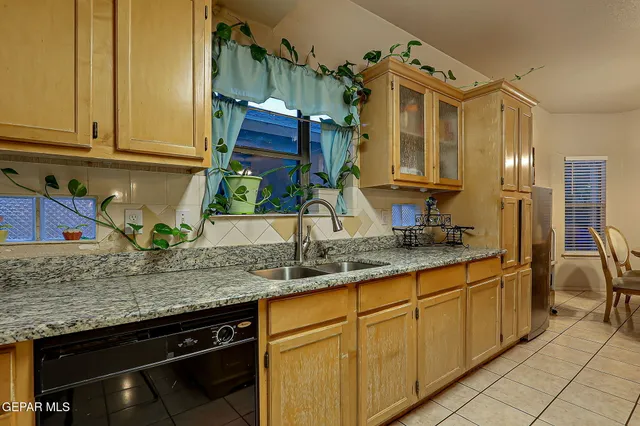 $249,999 | 405 Santorini Court, Socorro, TX 79927