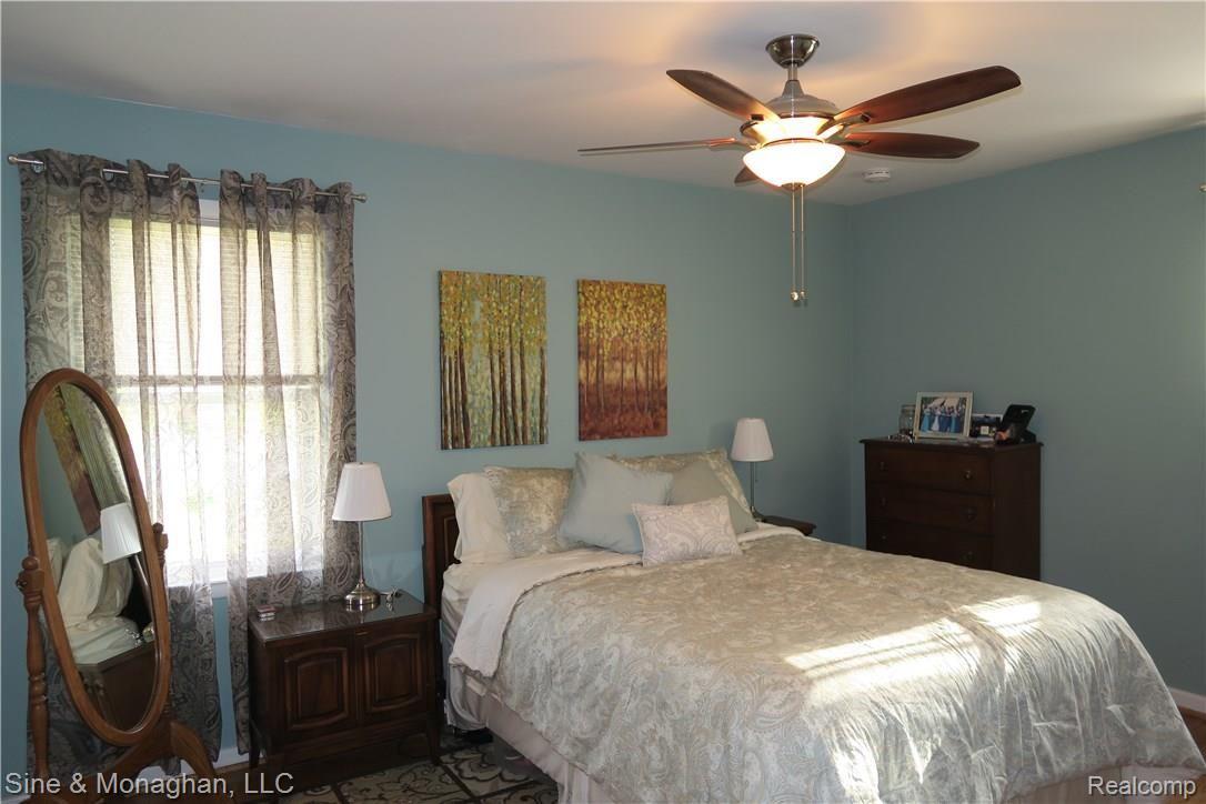 4121 Amherst Road Royal Oak, MI 48073 - Photo 2 of 19 IMG_3615.JPG