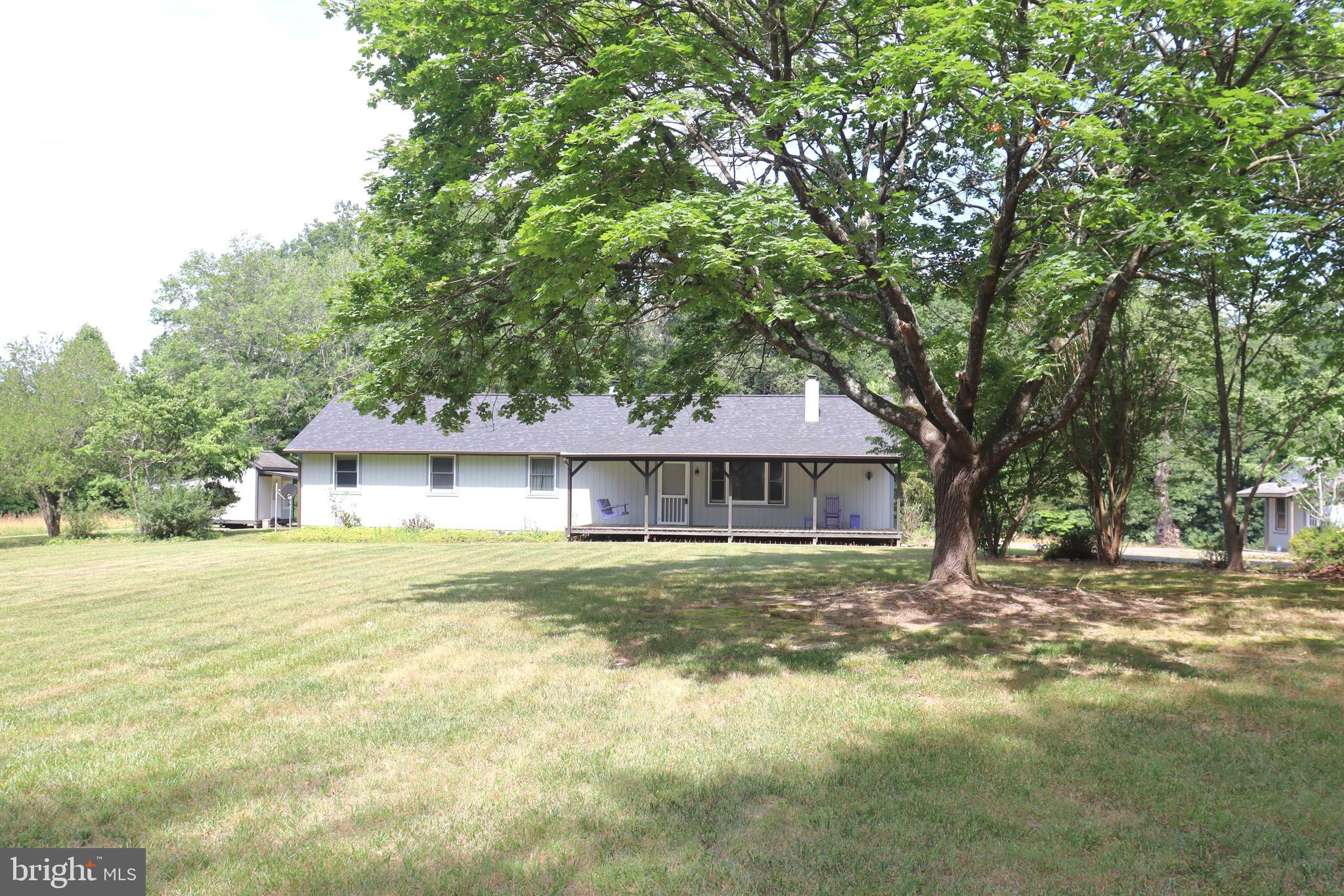 7652 Riverside Farm Road Marshall, VA 20115 - Photo 3 of 44 Front of home