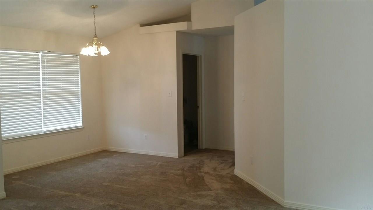 5840 Pebble Ridge Drive Milton, FL 32583 - Photo 5 of 15 Gallery Image 5
