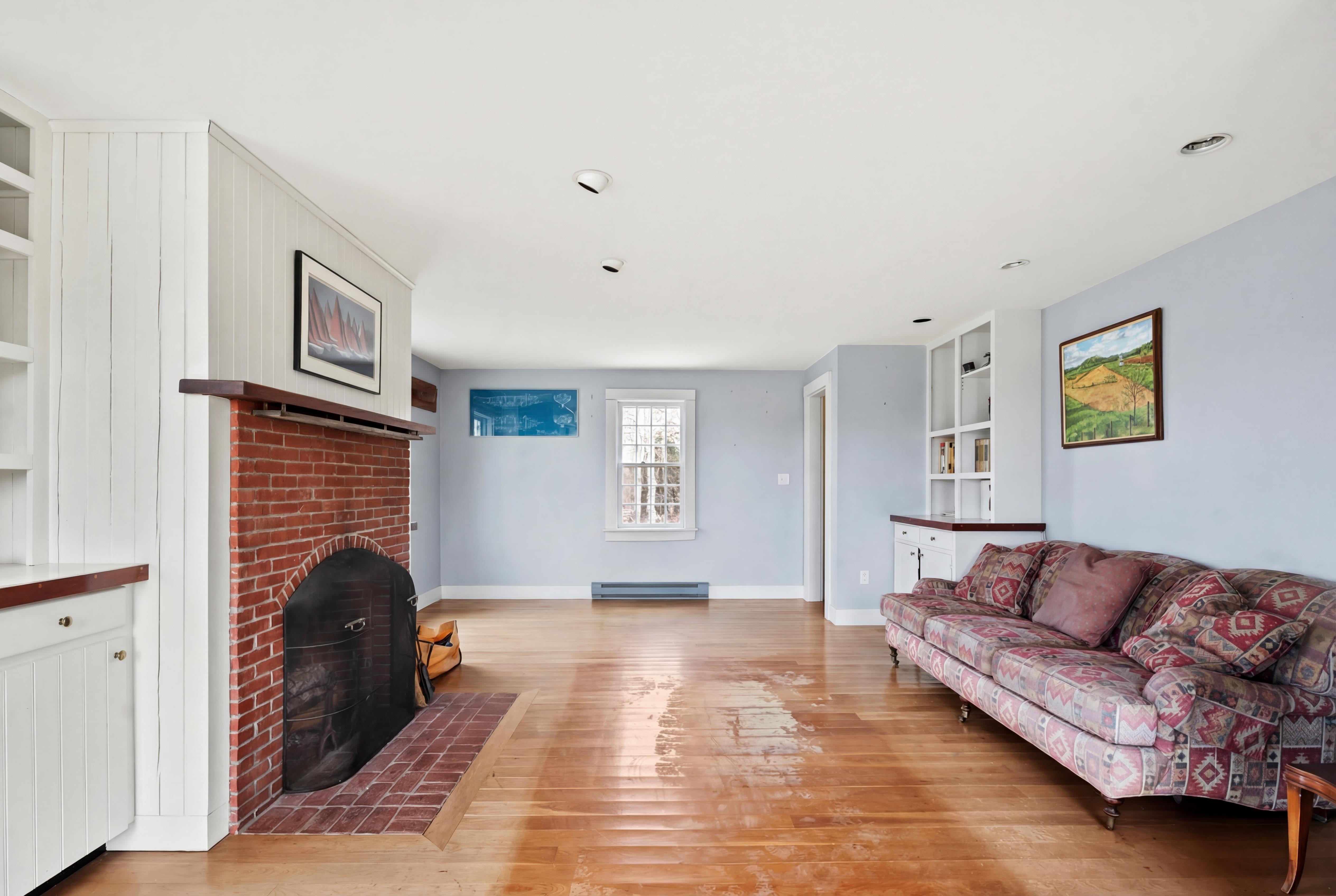 109 Litchfield Road Edgartown, MA 02539 - Photo 8 of 24 Gallery Image 8