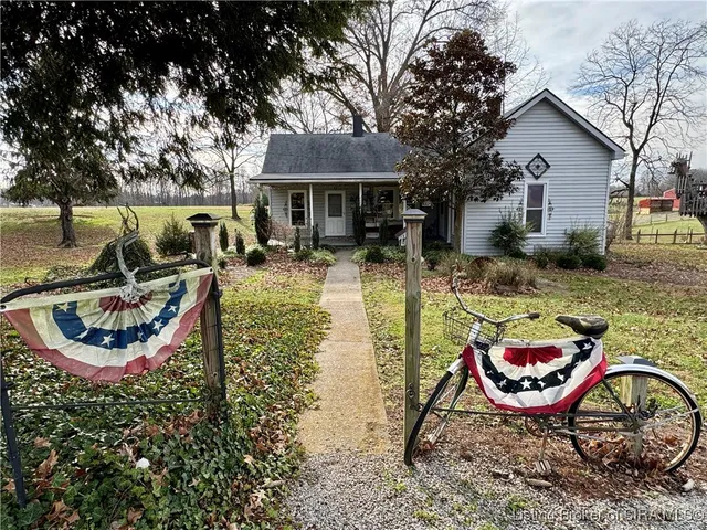 $199,900 | 6113 Hibernia Road, Charlestown, IN 47111