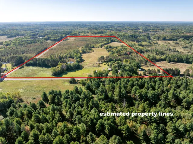 $584,900 | 5435 Austin Lake Road, Webster, WI 54893