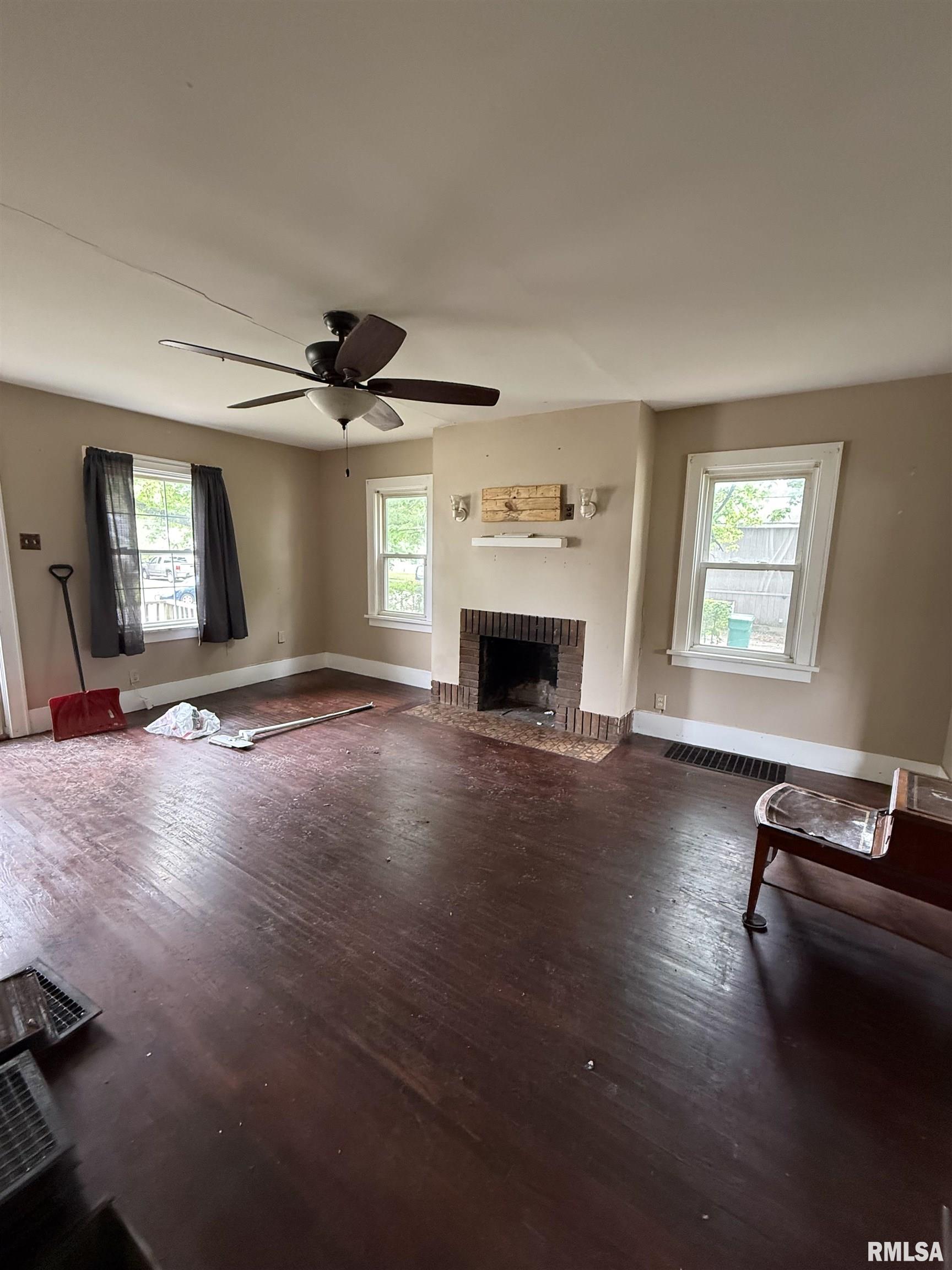 1252 East Whitmer Street Decatur, IL 62521 - Photo 5 of 23