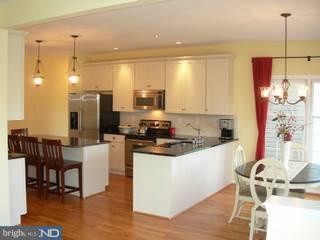 359 Indian Run Road Avondale, PA 19311 - Photo 3 of 6 Gallery Image 3