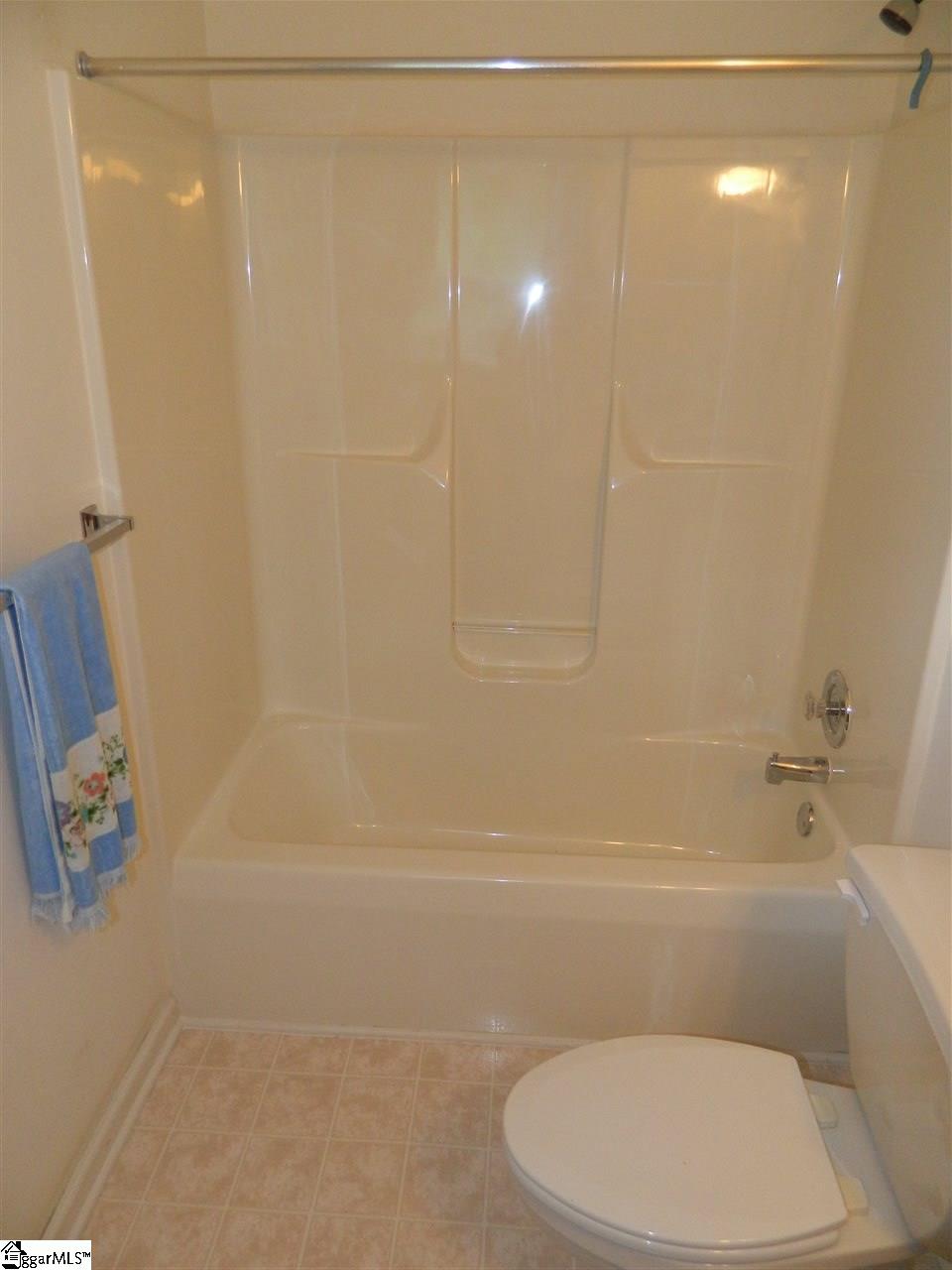 433 Griffin Road Simpsonville, SC 29680 - Photo 17 of 32 Gallery Image 17