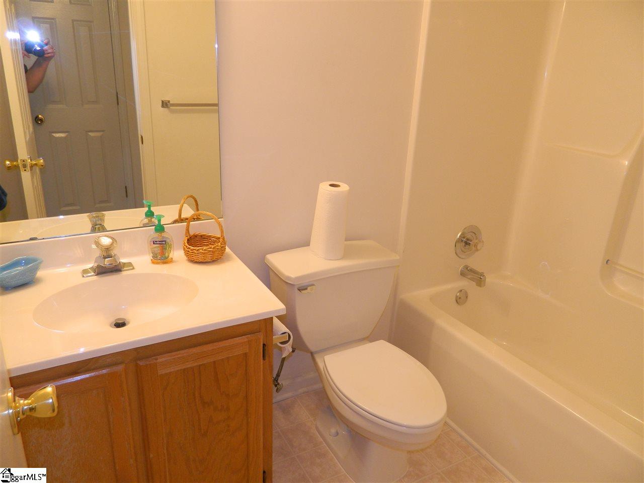 433 Griffin Road Simpsonville, SC 29680 - Photo 21 of 32 Gallery Image 21