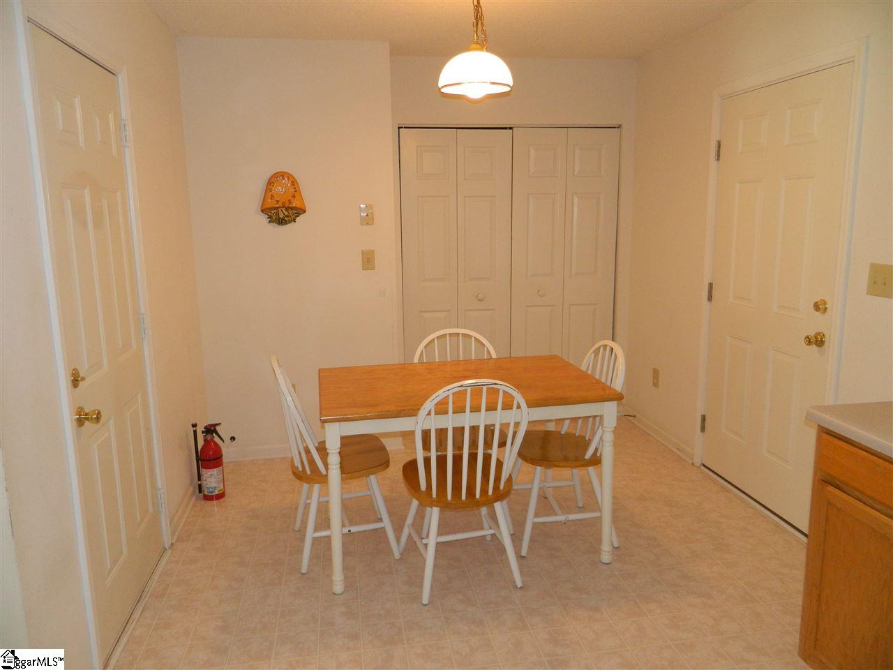 433 Griffin Road Simpsonville, SC 29680 - Photo 8 of 32 Gallery Image 8