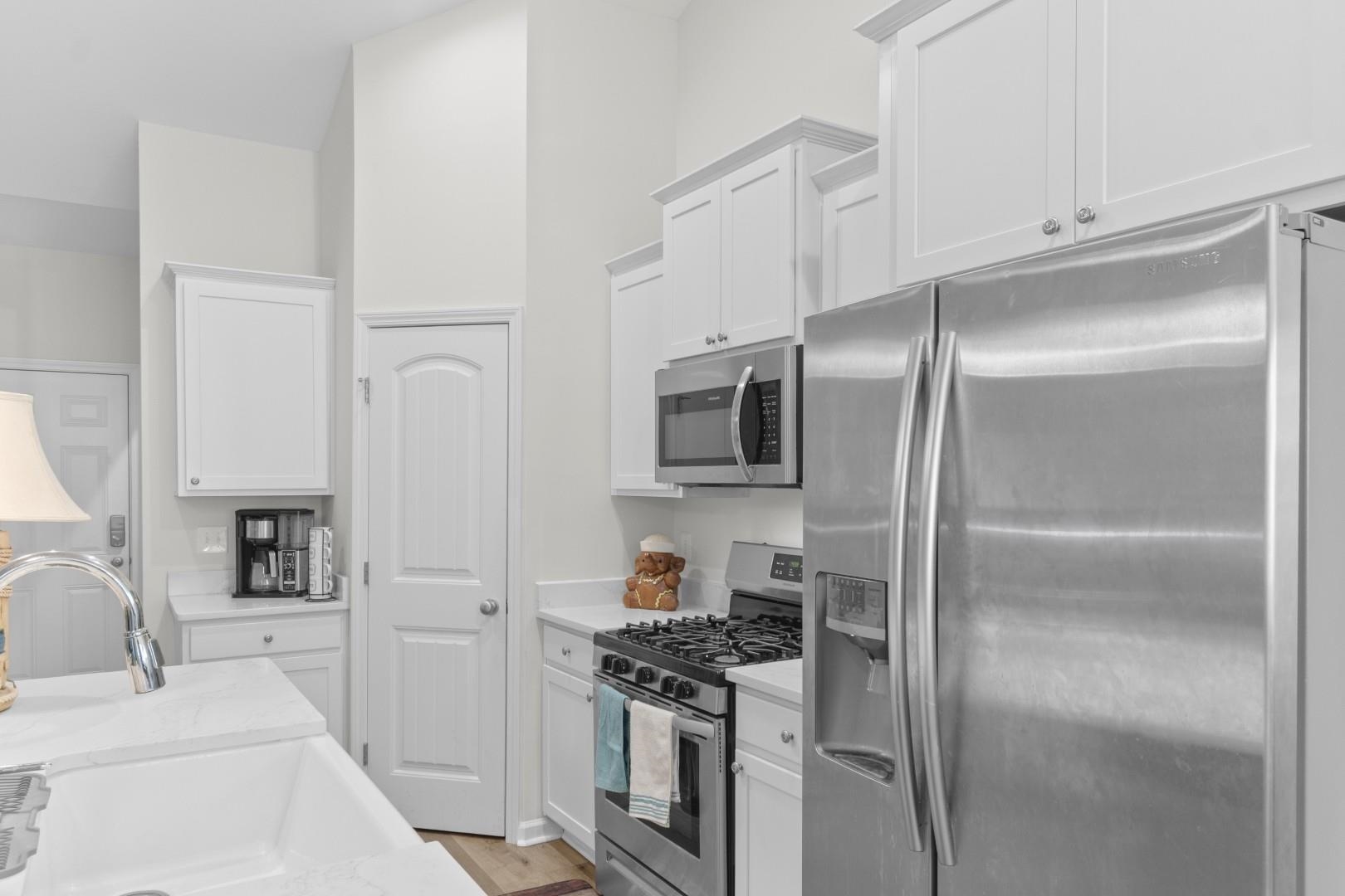 655 Rycola Circle Surfside Beach, SC 29575 - Photo 3 of 38