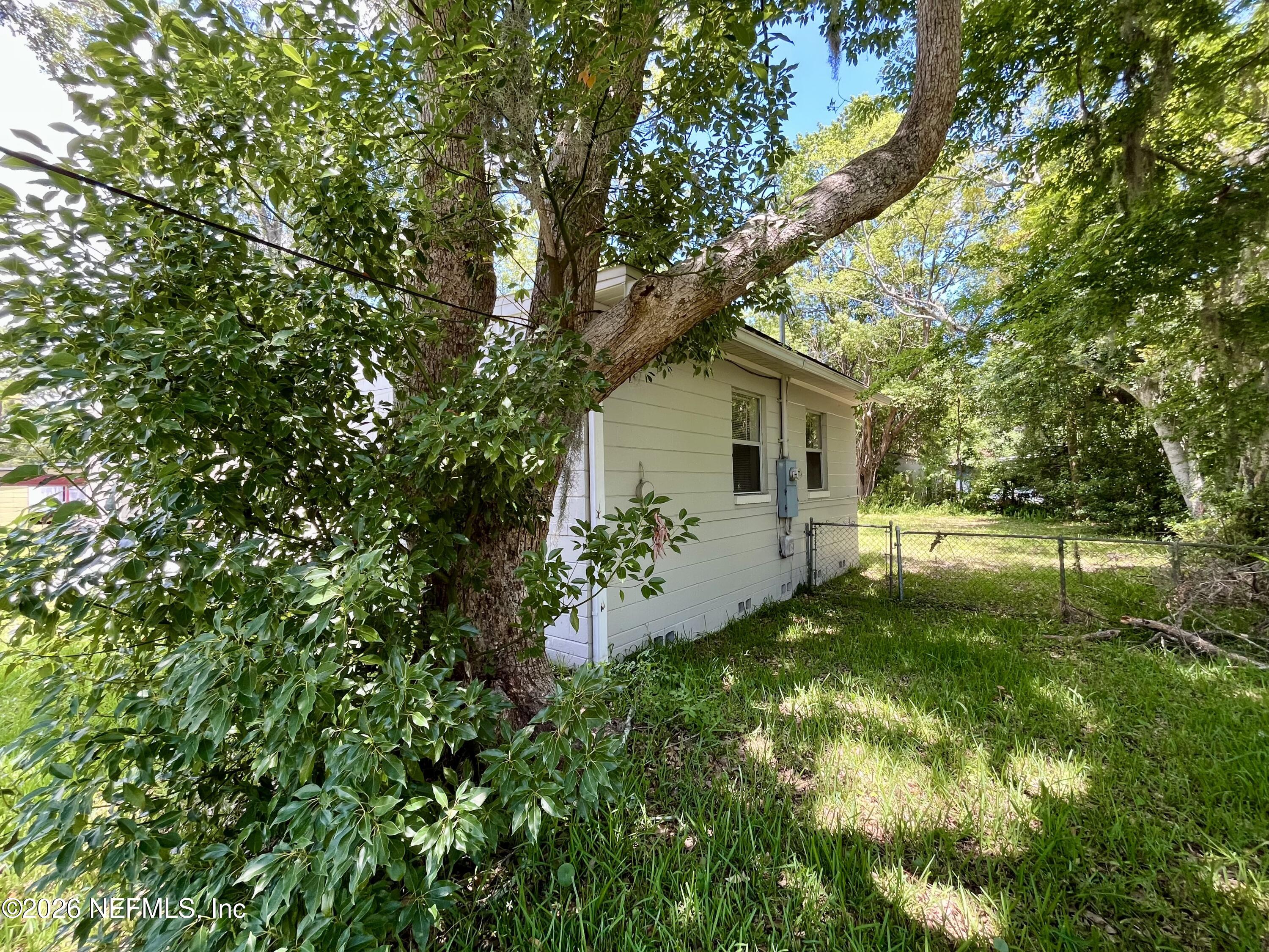 10519 Arendal Road Jacksonville, FL 32218 - Photo 9 of 32 IMG_1262