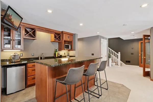 $2,250,000 | 45 Gideons Point Road, Tonka Bay, MN 55331
