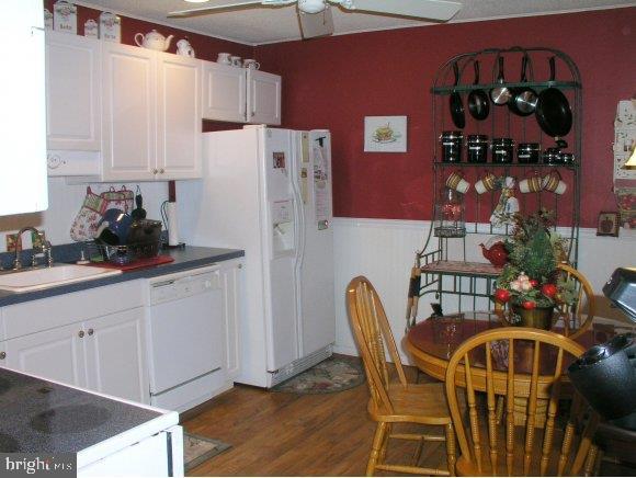9 Sycamore Access Road Manahawkin, NJ 08050 - Photo 5 of 24