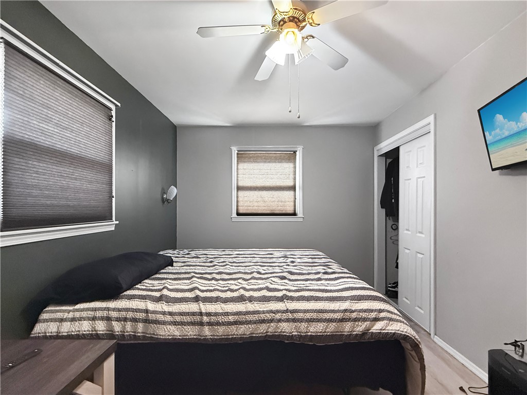 3312 Greenview Drive Decatur, IL 62521 - Photo 9 of 18