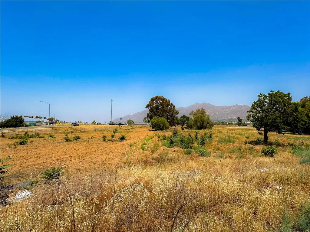 0 Old Frontage Moreno Valley Riverside, CA 92508 - Photo 5 of 6 a view of ocean