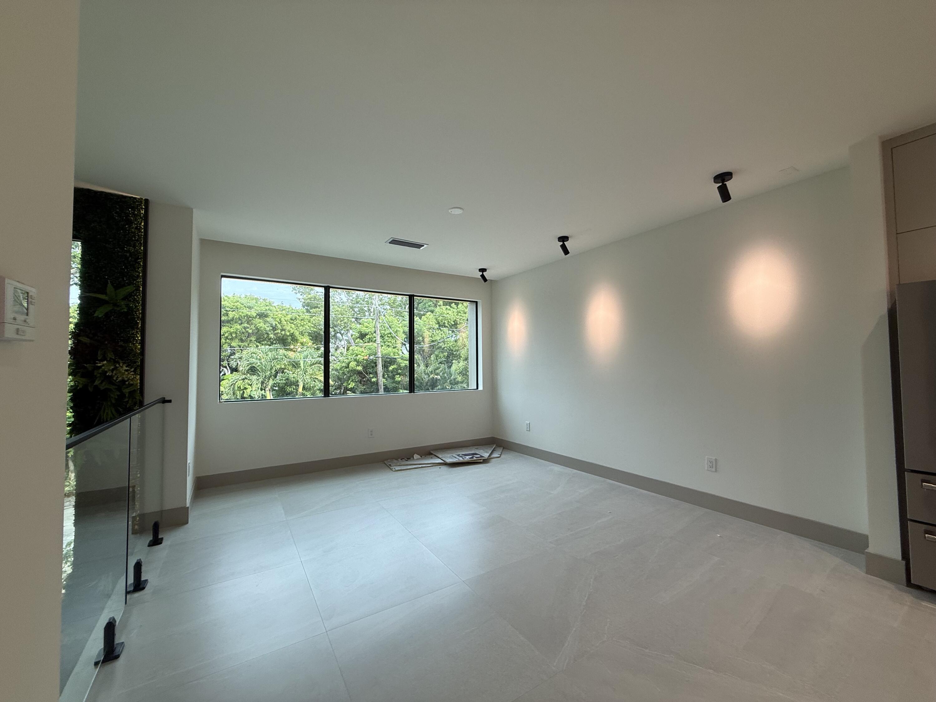 109 Point Pleasant Drive Key Largo, FL 33037 - Photo 16 of 58 FORMAL DINNINGROOM