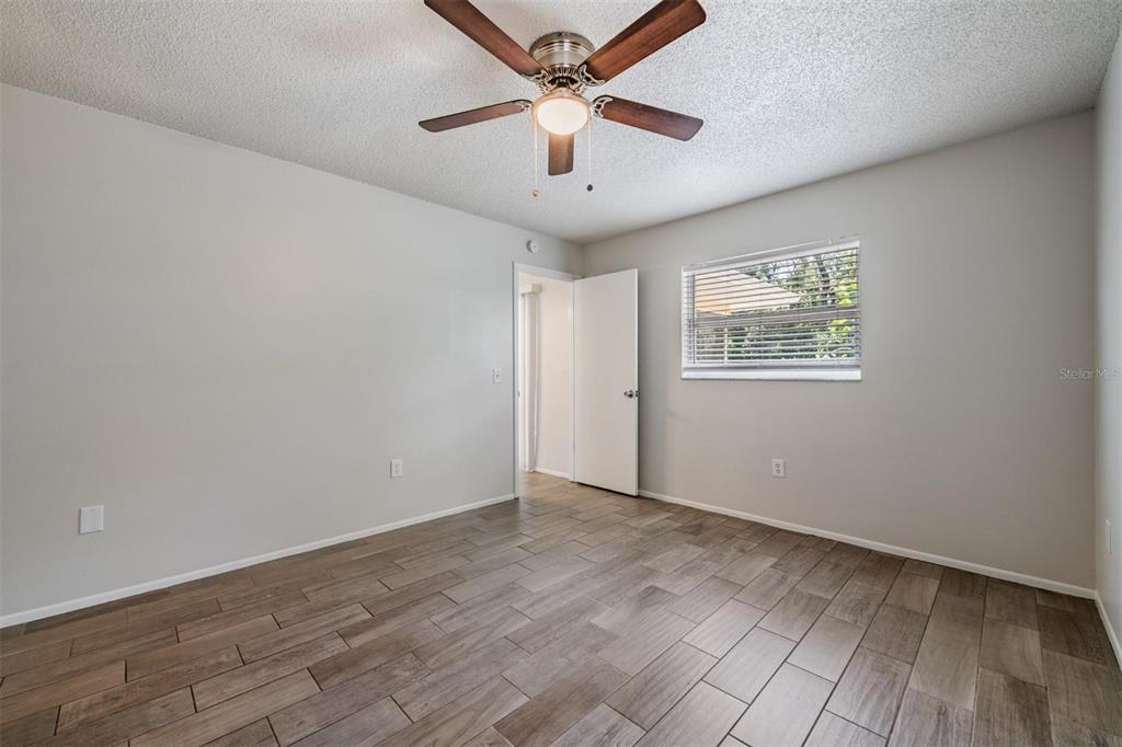 1124 Danny Drive Sarasota, FL 34243 - Photo 20 of 45