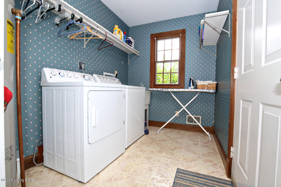 117 Mill Run Road Shepherdsville, KY 40165 - Photo 38 of 43 1st fl laundry