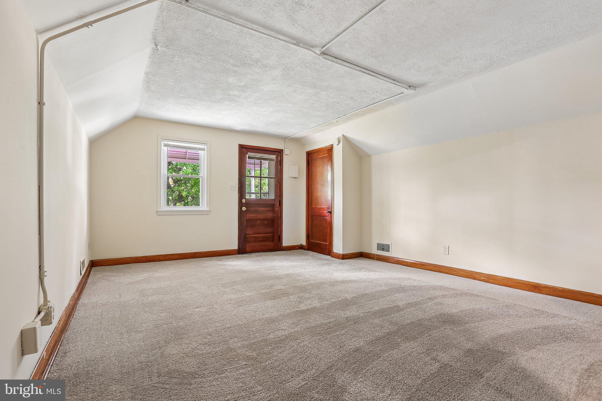 4003 Ridgecroft Road Baltimore, MD 21206 - Photo 26 of 52 Gallery Image 26