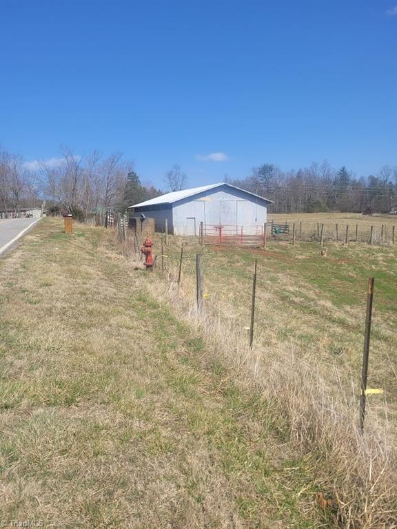 2027 Boiling Springs Road Purlear, NC 28665 - Photo 5 of 8