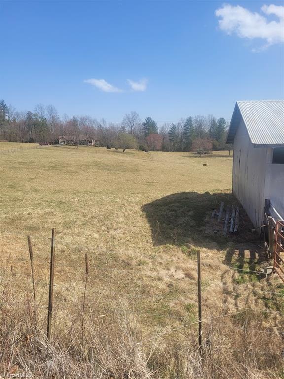 2027 Boiling Springs Road Purlear, NC 28665 - Photo 7 of 8