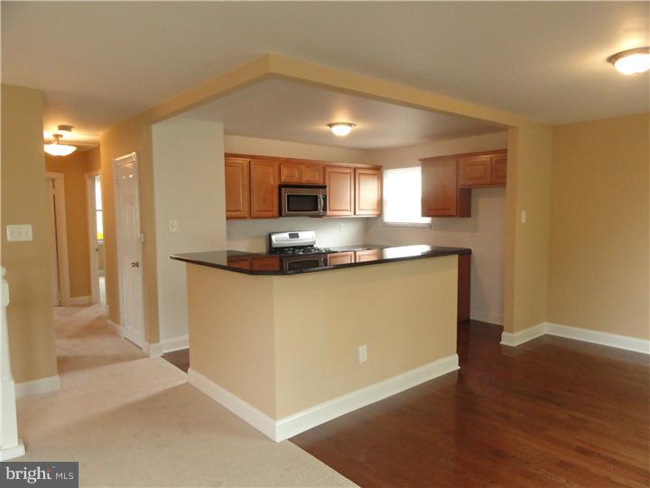 757 Lancing Road Woodbury, NJ 08096 - Photo 7 of 23 Gallery Image 7