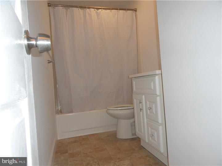757 Lancing Road Woodbury, NJ 08096 - Photo 10 of 23 Gallery Image 10