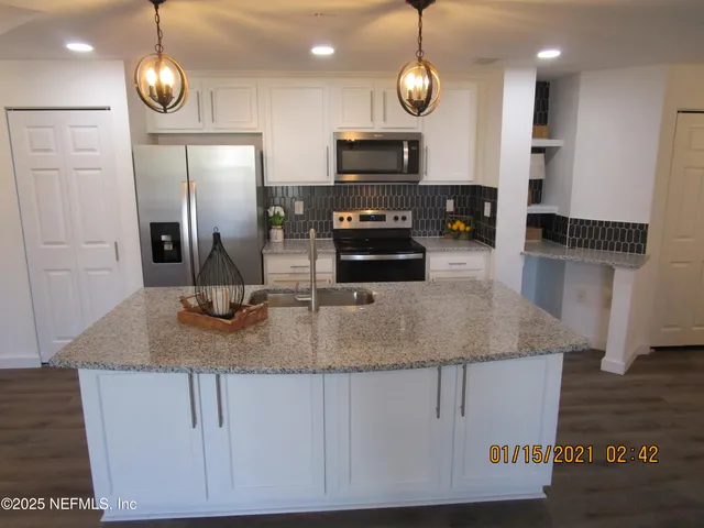 $2,100 | 410 South Villa San Marco Drive, Unit 201, St. Augustine, FL 32086