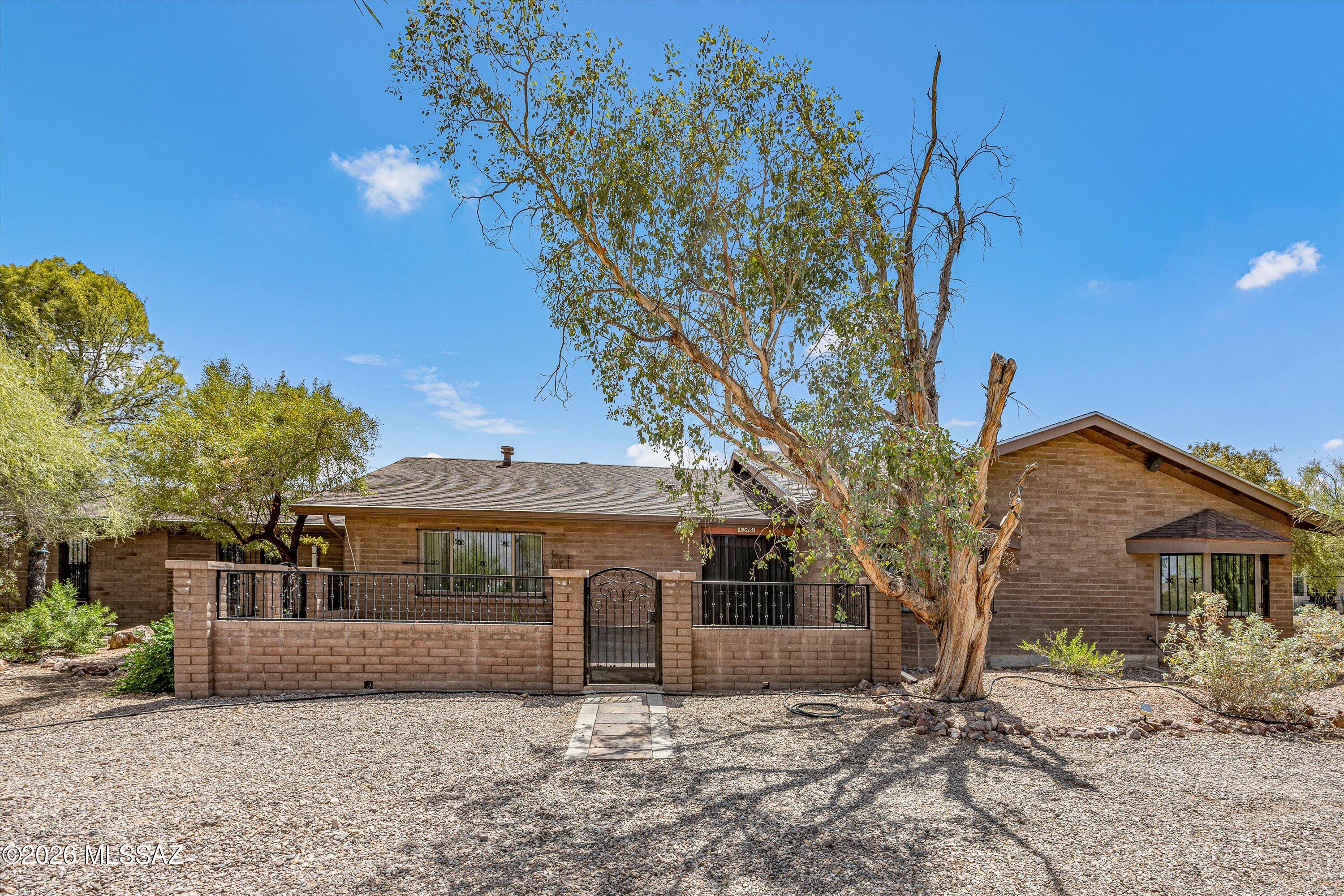 3481 West Morgan Road Tucson, AZ 85745 - Photo 3 of 47