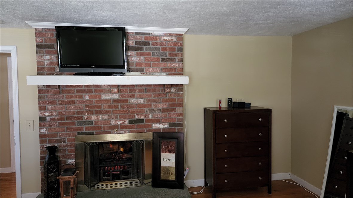 672 Plainfield Pike Scituate, RI 02857 - Photo 22 of 31