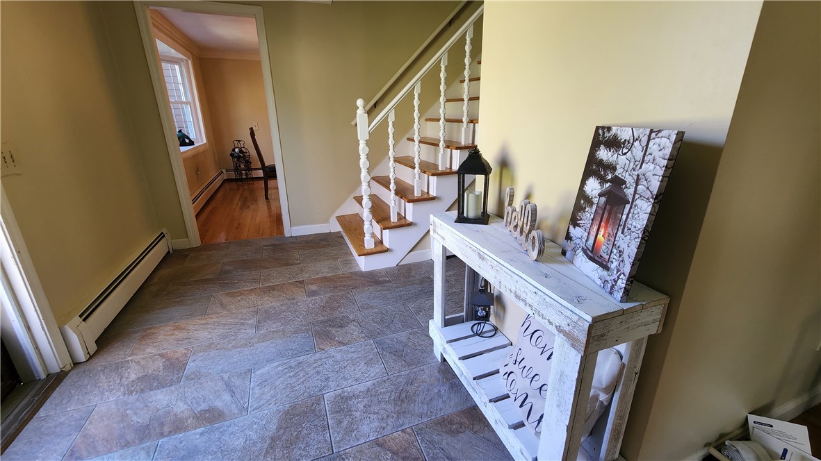 672 Plainfield Pike Scituate, RI 02857 - Photo 3 of 31