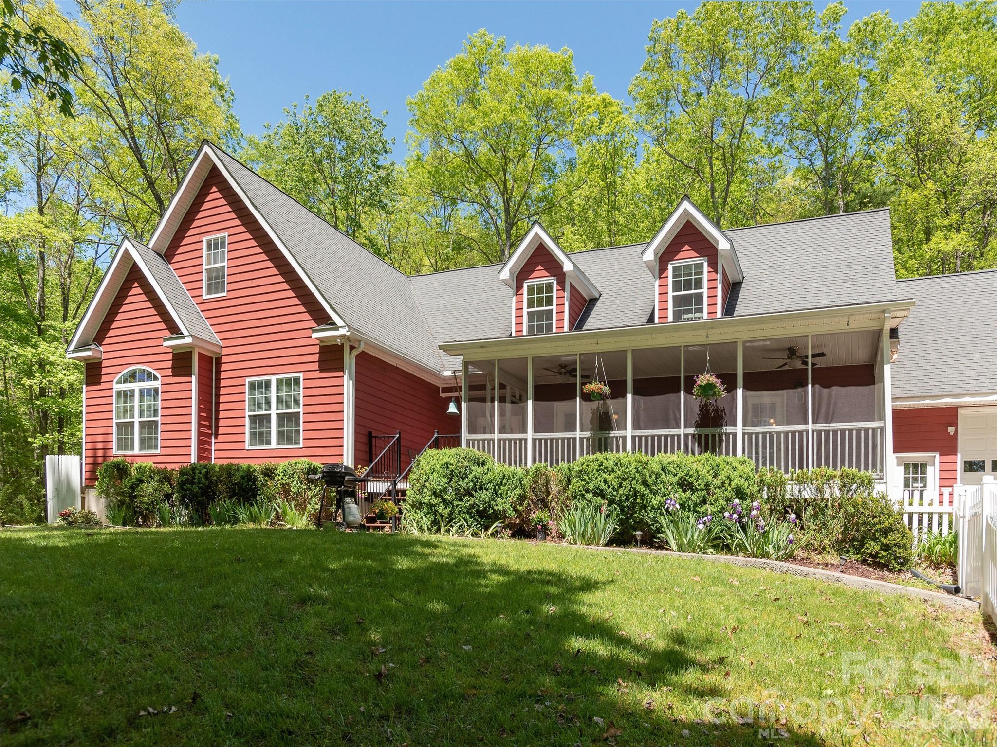 166 Virginia Brock Road Lake Toxaway, NC 28747 - Photo 2 of 42