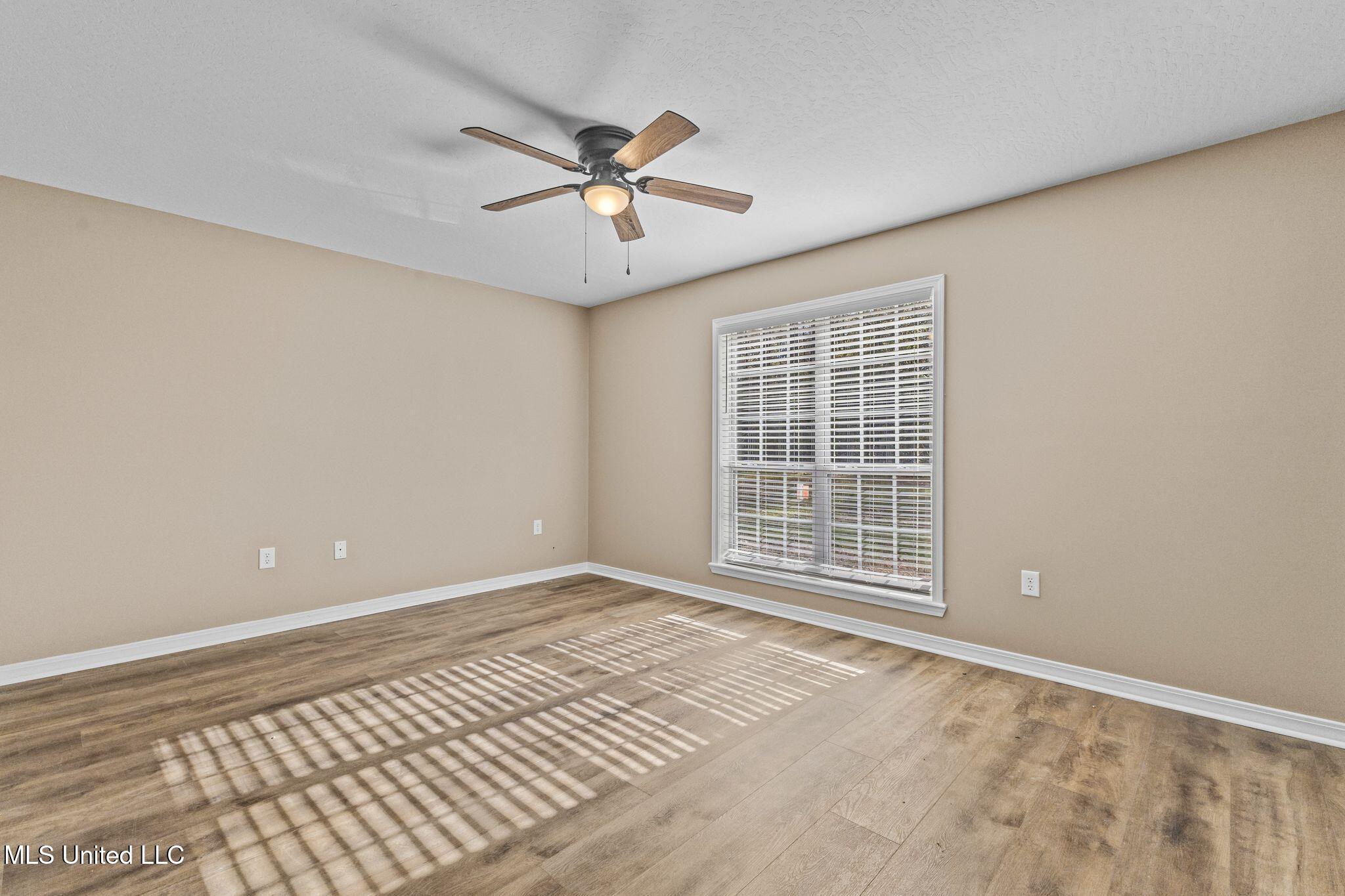 119 Sumrall Road Sumrall, MS 39482 - Photo 9 of 20 119_Sumrall_Rd_Refresh-9