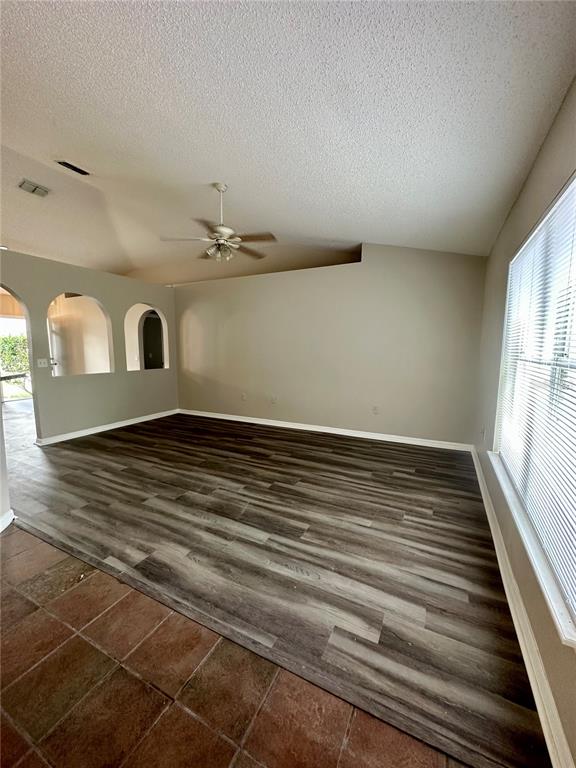 1007 Mayfair Place Kissimmee, FL 34758 - Photo 4 of 14