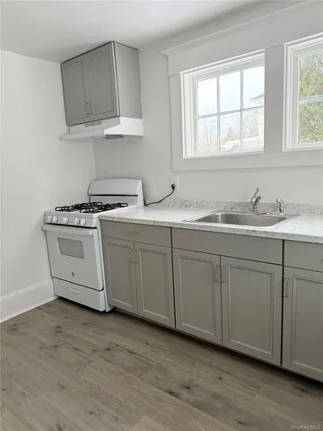 $2,300 | 7318 South Broadway, Red Hook, NY 12571