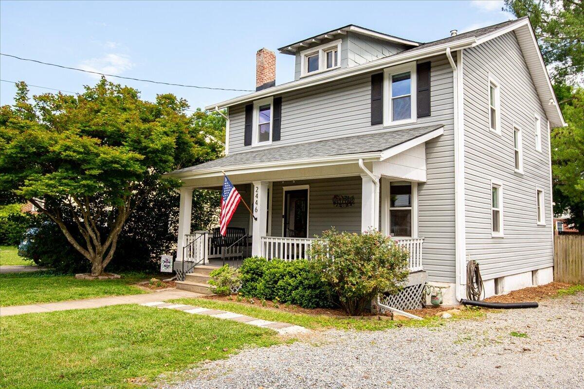 2446 Montvale Road Southwest Roanoke, VA 24015 - Photo 3 of 43 02-2446-Montvale-3