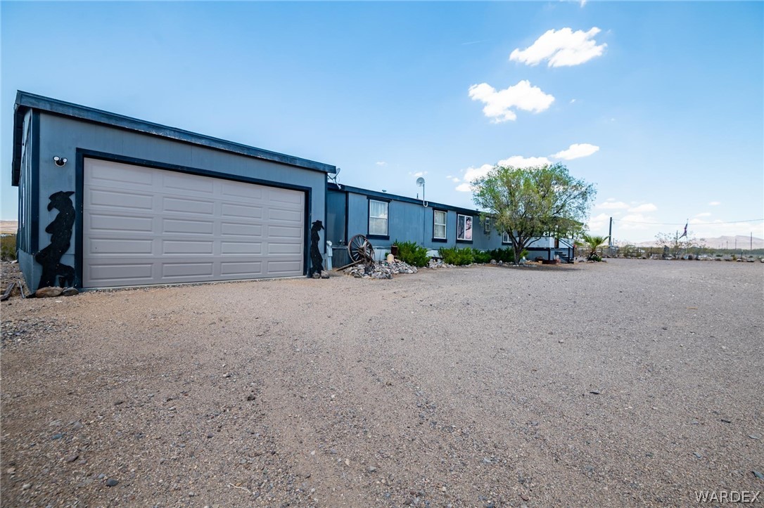 3643 Eloy Road Golden Valley, AZ 86413 - Photo 1 of 55 Gallery Image 1