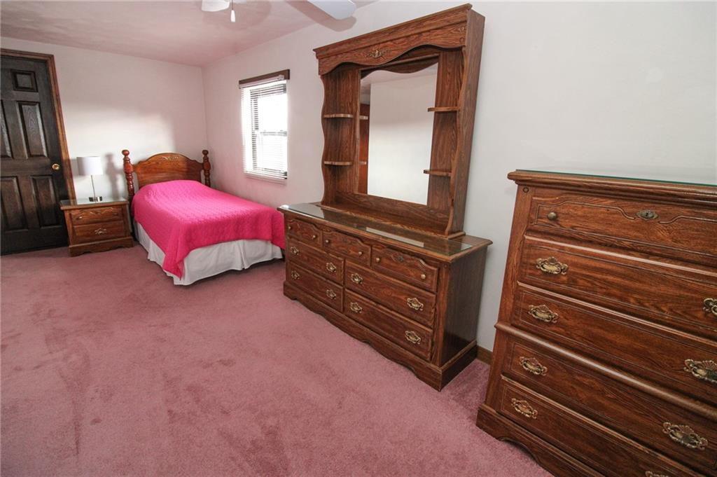 3725 Oakton Road Pittsburgh, PA 15227 - Photo 11 of 25 Gallery Image 11