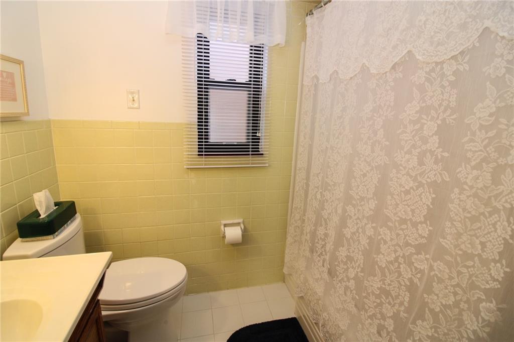 3725 Oakton Road Pittsburgh, PA 15227 - Photo 16 of 25 Gallery Image 16
