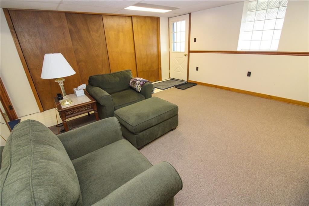 3725 Oakton Road Pittsburgh, PA 15227 - Photo 18 of 25 Gallery Image 18