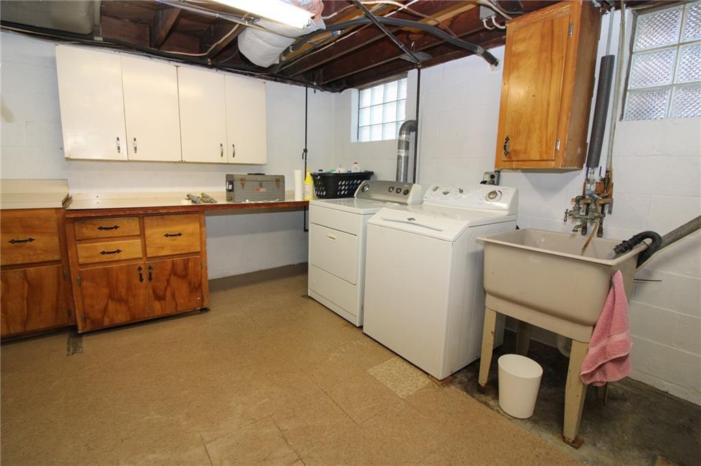 3725 Oakton Road Pittsburgh, PA 15227 - Photo 19 of 25 Gallery Image 19