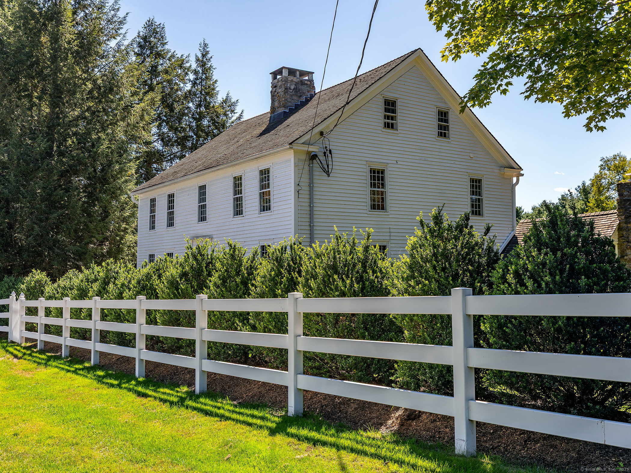 55 Good Hill Road Woodbury, CT 06798 - Photo 2 of 40