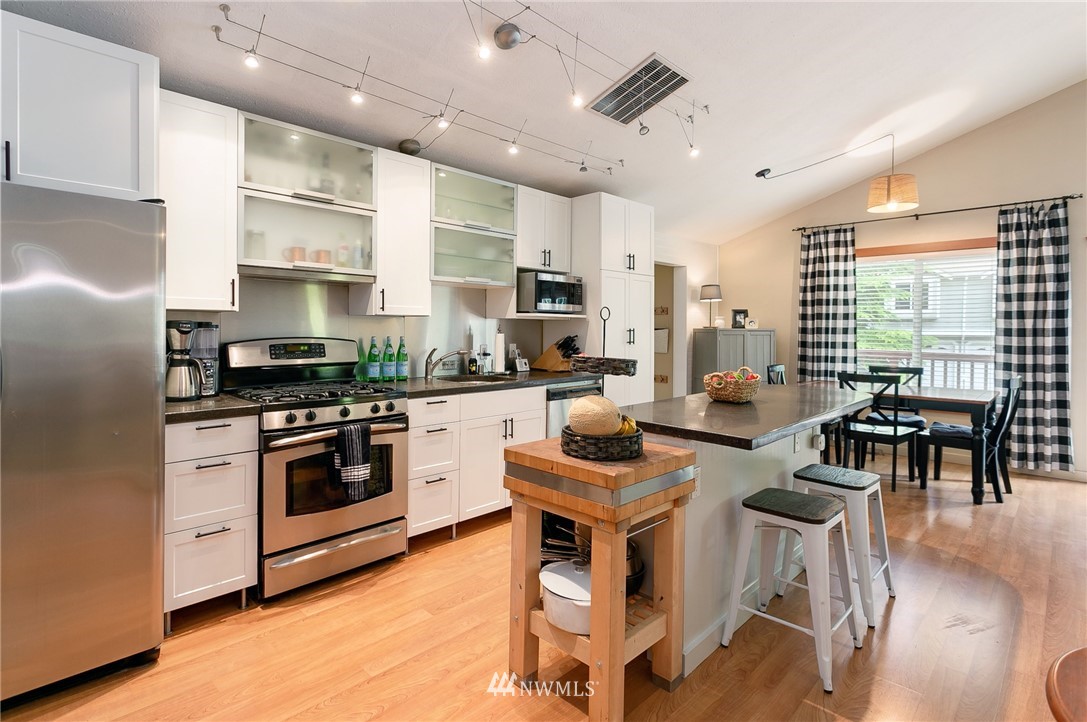 10 River Ridge Loop Bellingham, WA 98229 - Photo 2 of 20 Gallery Image 2