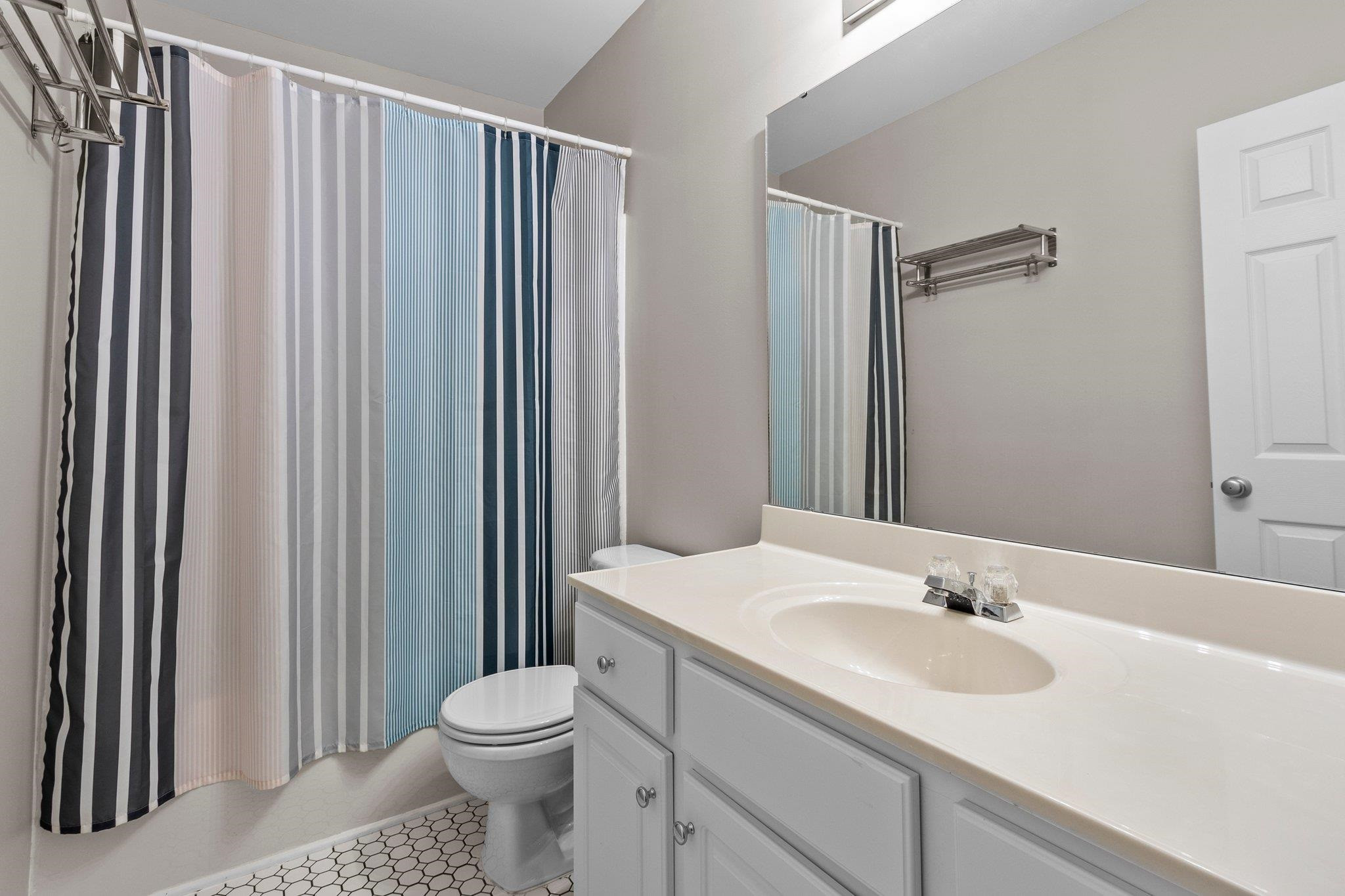 8413 Reedy Ridge Lane Raleigh, NC 27613 - Photo 21 of 35 Bathroom