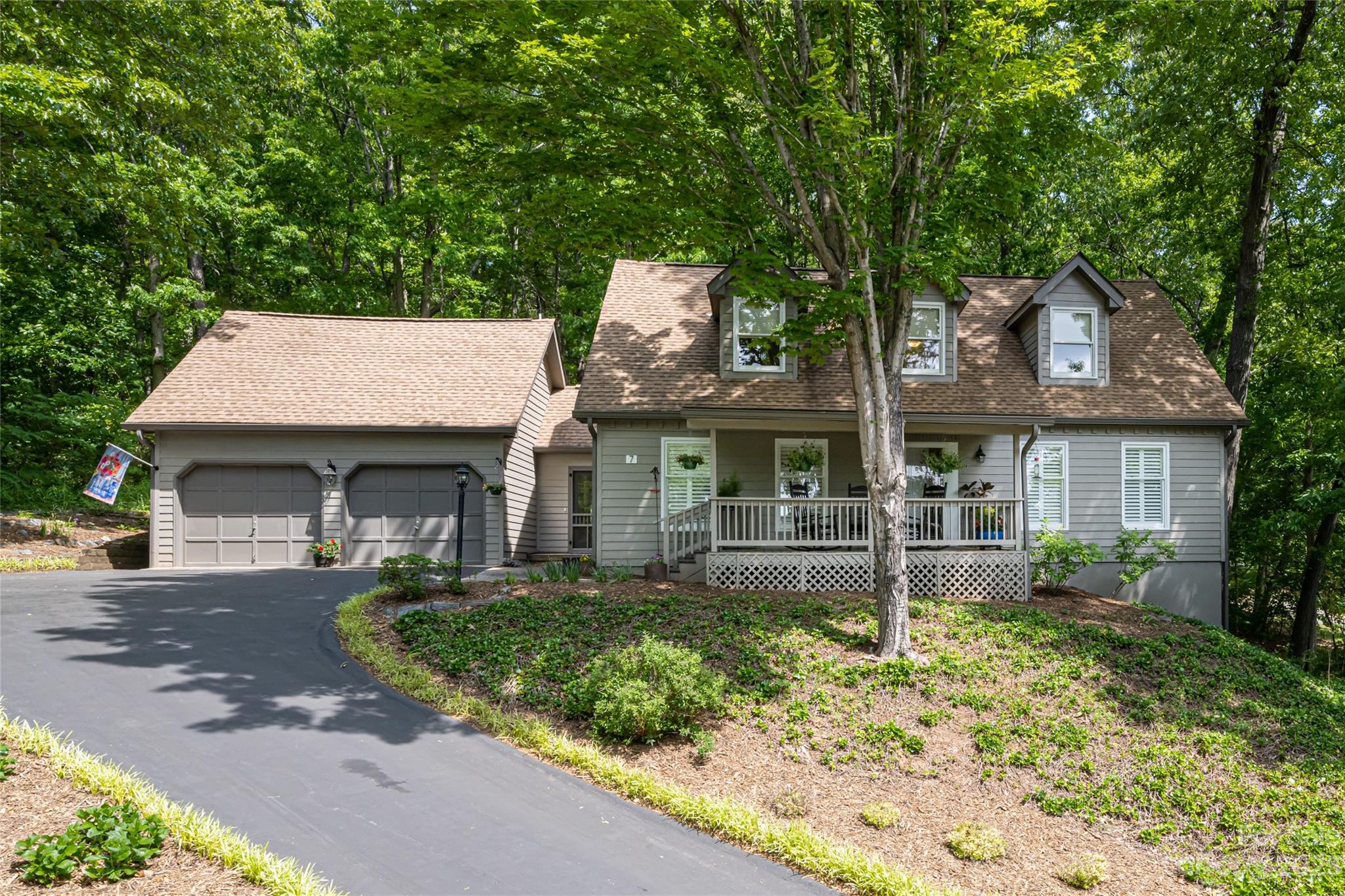 7 Mayfield Road Asheville, NC 28804 - Photo 1 of 3 Gallery Image 1