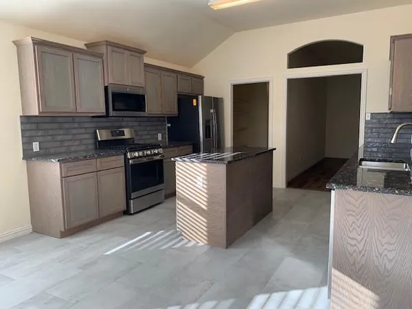 $2,600 | 2829 Rosewood Boulevard, McKinney, TX 75071