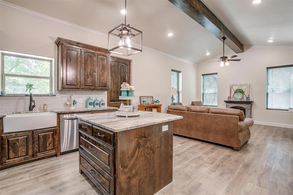 313 Broken Road Perrin, TX 76486 - Photo 13 of 38